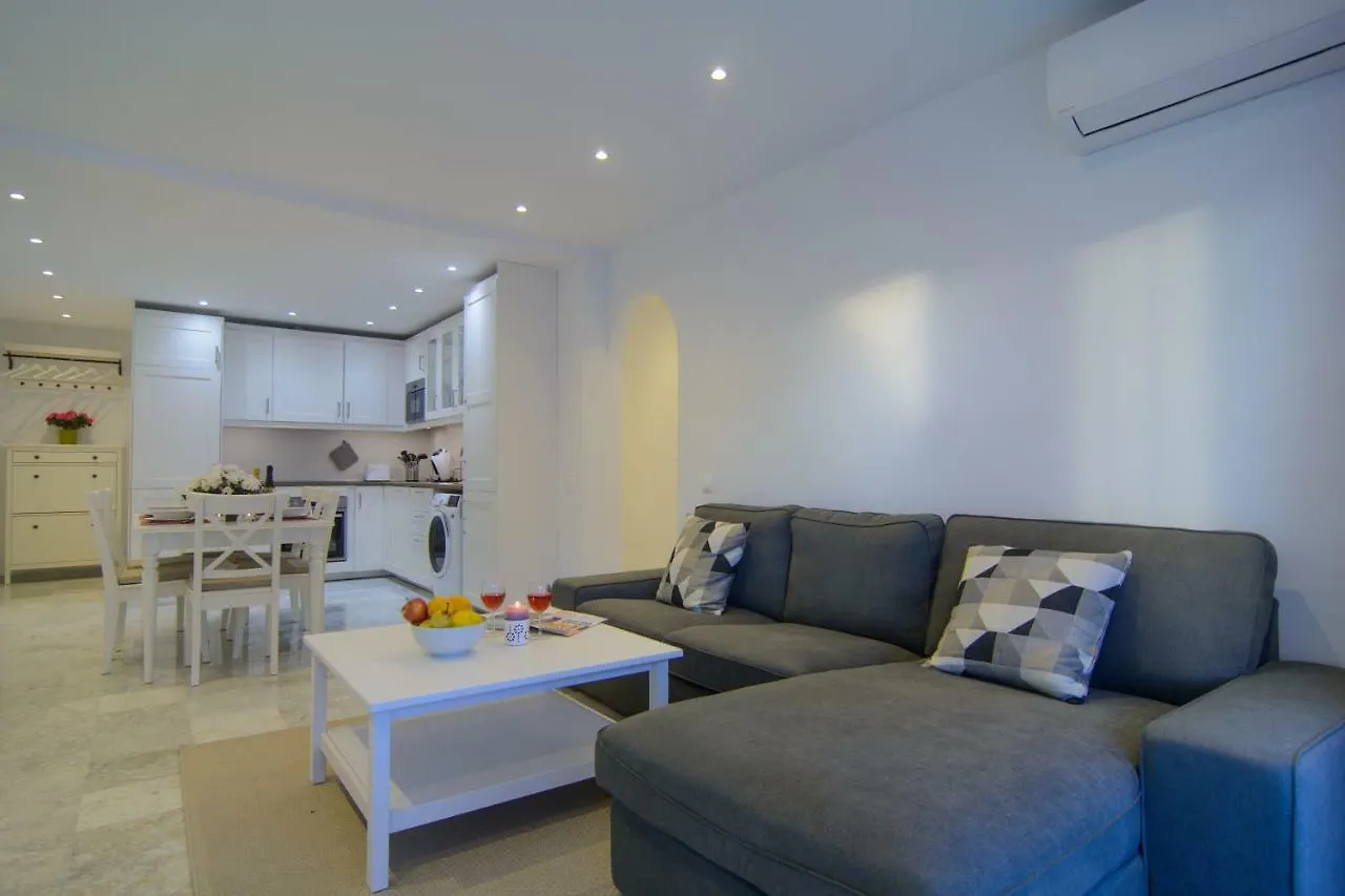 River Playa Beachfront Apartment, Large Terrace Fuengirola 0*,