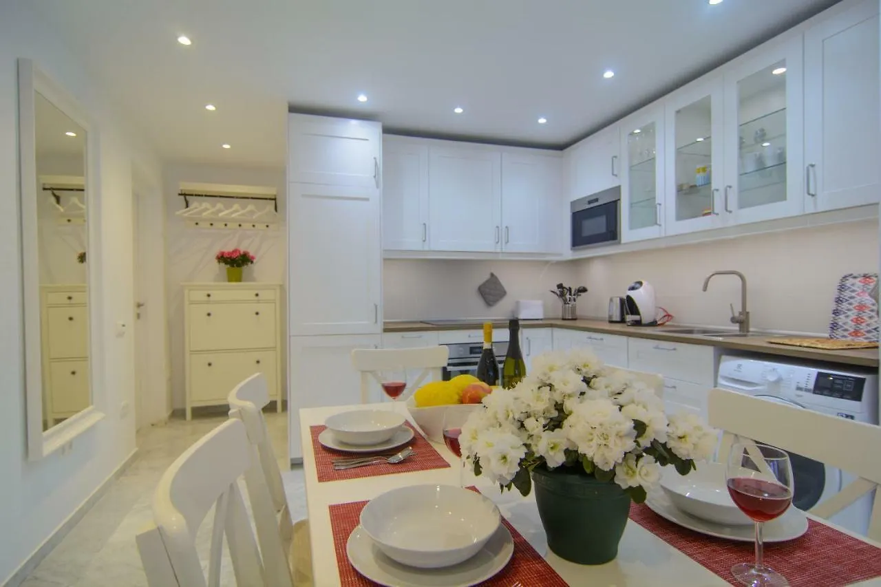 Lejlighed River Playa Beachfront Apartment, Large Terrace Fuengirola